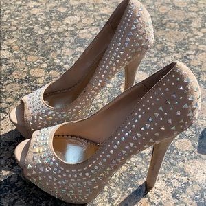 Shï by Journeys Beige Bling Stilettos-Sz. 9